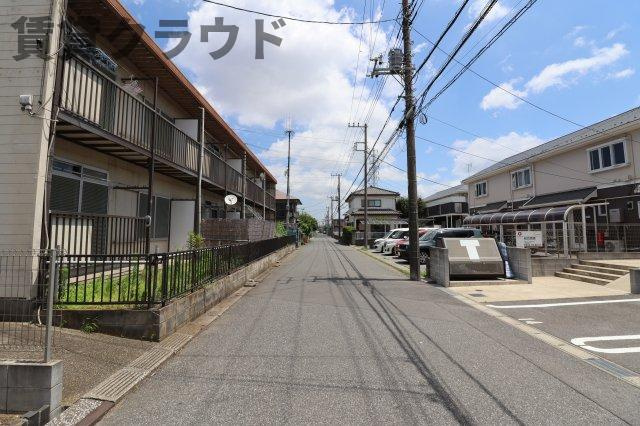 ロイヤルプラザの周辺