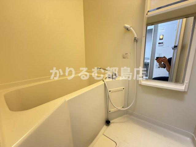レスポワール東の浴室