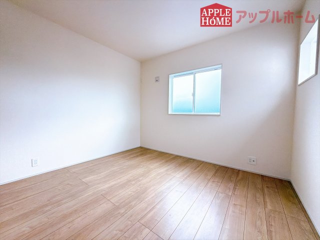 [新築住宅] 羽生市南羽生1丁目 全1棟の洋室|２階居室は全室収納あり！たっぷりある収納活用でお部屋もキレイを保てます♪