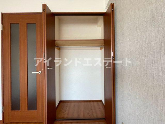アライハイツ　駅近　陽当たり良好　温水洗浄便座の収納