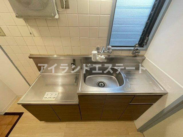 パレスハイム　学生さんおすすめ　陽当たり良好　ユニットバス交換済のキッチン