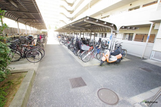 パルハセトン十三　仲介手数料の駐車場