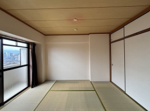 【和室】 | フレマーロ高取南 | 別号室の写真になります。現況優先。