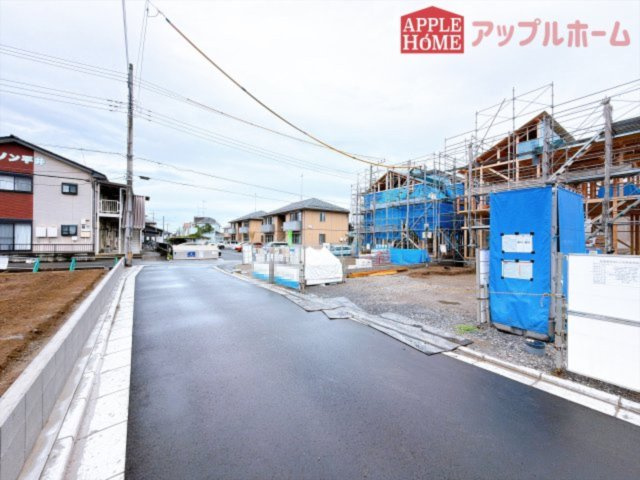 [新築住宅] 深谷市上野台 第25 全4棟の前面道路含む現地写真