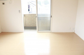 【居間・リビング】 | サントミー | 別のお部屋の写真です