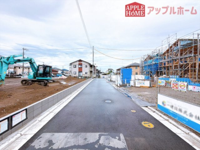[新築住宅] 深谷市上野台 第25 全4棟の前面道路含む現地写真