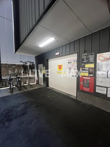 【駐車場】URBAN FLATS江坂 