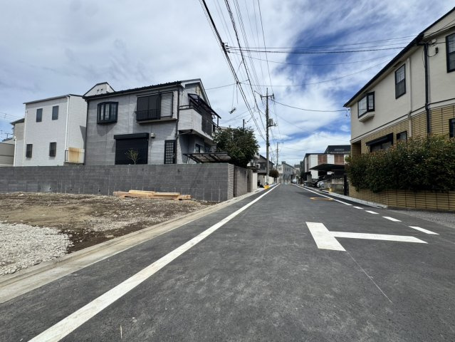 板橋区高島平5丁目　永住地×自然豊かな綺麗な街並み　限定3区画の前面道路含む現地写真|2026年8月下旬撮影