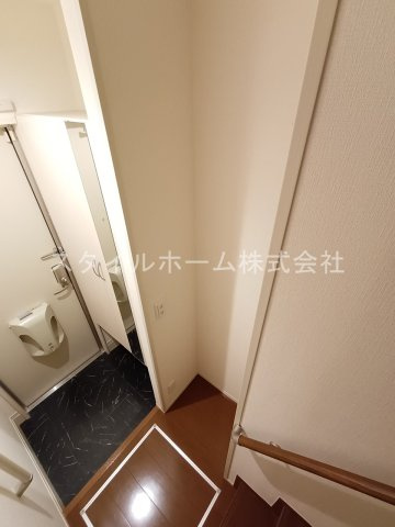 ＬＡ　ＴＥＲＲＥ　Ⅱ棟の玄関