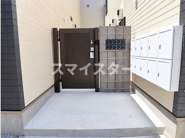板橋区中台２丁目のアパートのエントランス