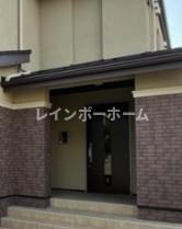 ジュネスハイム早宮のエントランス