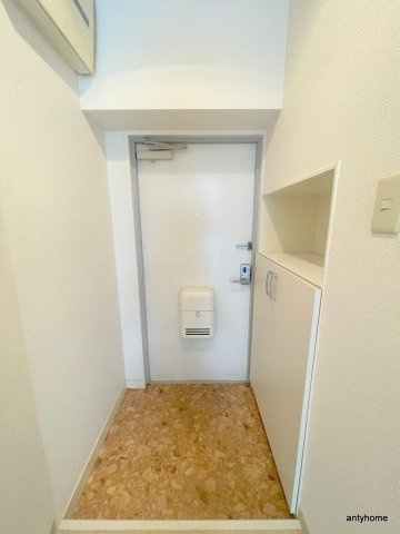 松籟マンション 仲介手数料無料の玄関