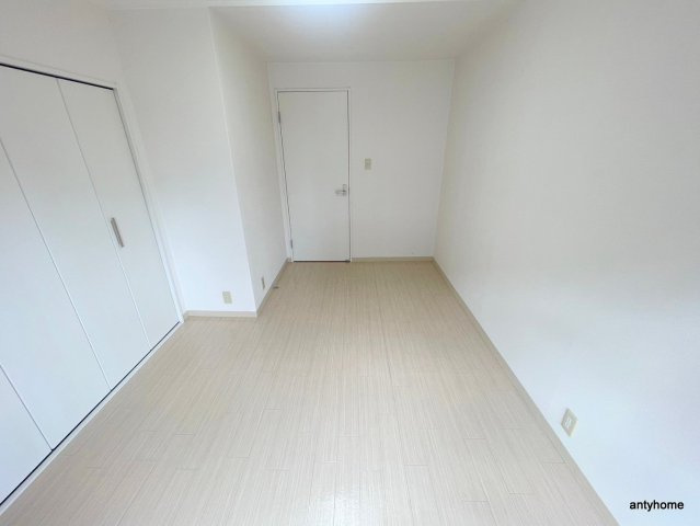 松籟マンション 仲介手数料無料の寝室