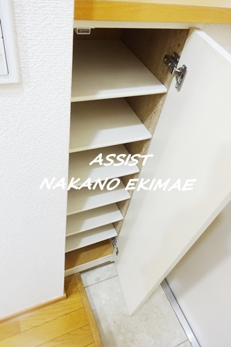 キャッスル中野新橋の玄関|別号室の参考写真です