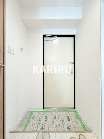 アヴェール早苗町の玄関