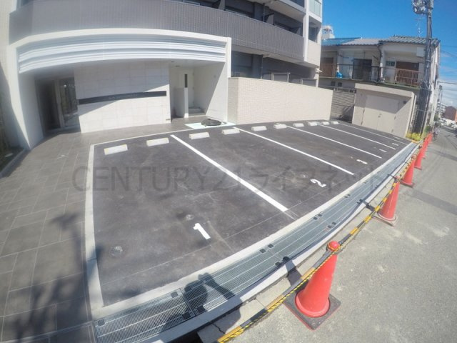 【駐車場】 | アルティザ新大阪DC
