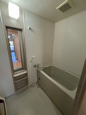 【浴室】 | セントラルパレス | 別のお部屋の写真です
