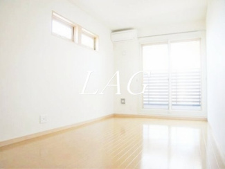 【居間・リビング】 | ＫＩＨＡＣＨＩ　ＲＥＳＩＤＥＮＣＥ | 洋室のお部屋です。