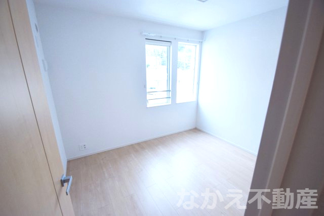 【寝室】 | 落ち着いて過ごせるお部屋なので、寝室にいかがでしょうか