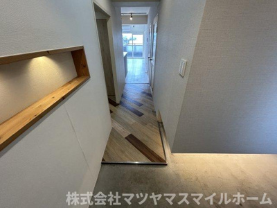 【玄関】 | シャトー三愛