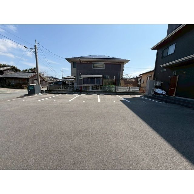 プロンプト高三潴の駐車場|駐車場スペースもあります★