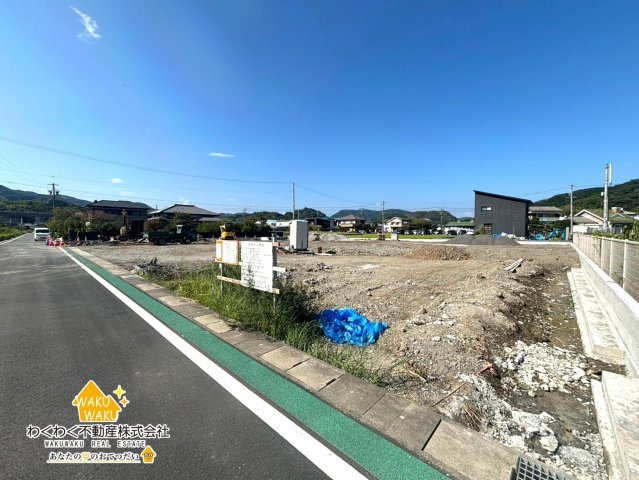 売地の前面道路含む現地写真|2026年8月末撮影
