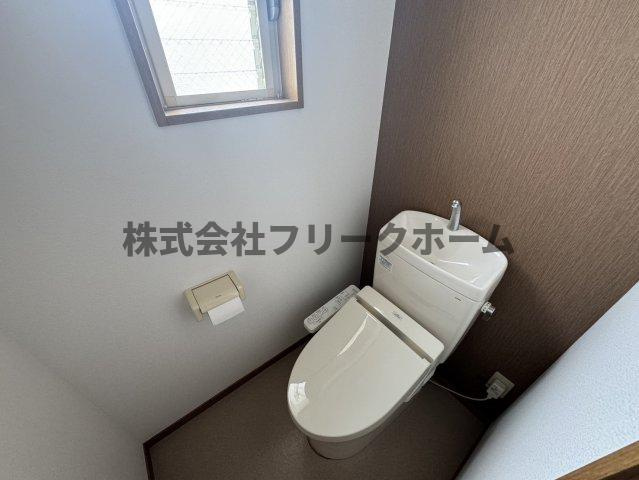 三鷹市井口４丁目のアパートのトイレ