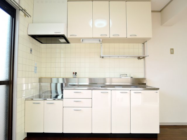 高槻市南松原町の賃貸マンションのキッチン