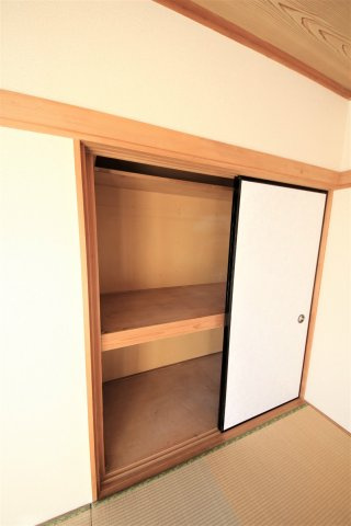 【収納】 | ローレルハイツ | 他号室参考写真