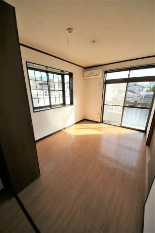 【寝室】 | ローレルハイツ | 他号室参考写真