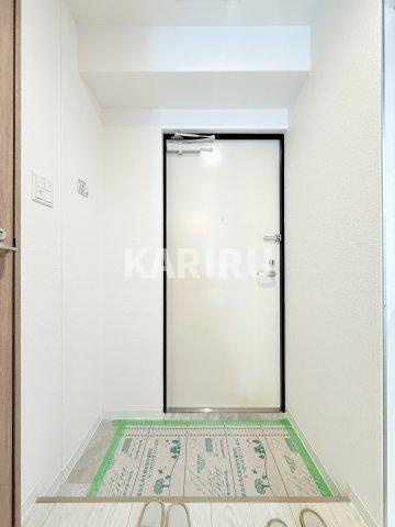 アヴェール早苗町の玄関