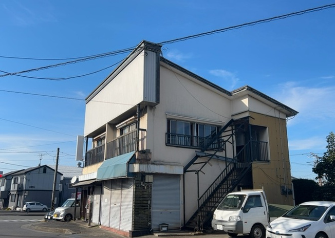 【展望】 | 土地の地勢が高台の場合、景色を綺麗にみることができ、景色にこだわってお家探ししている方におすすめです！また平坦地よりも風通しがいいというメリットがあります。デメリットもあるので是非現地でご確認下さい。