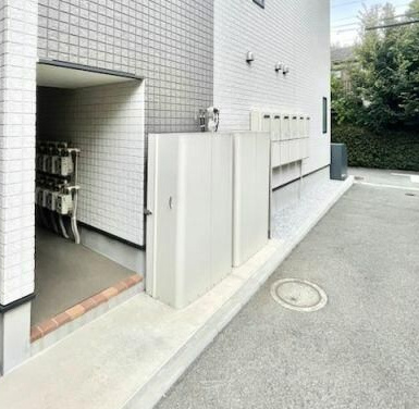 ルピナス中板橋のエントランス