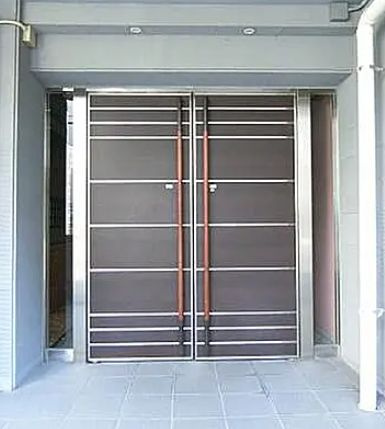 グランベル日暮里アスリアのエントランス