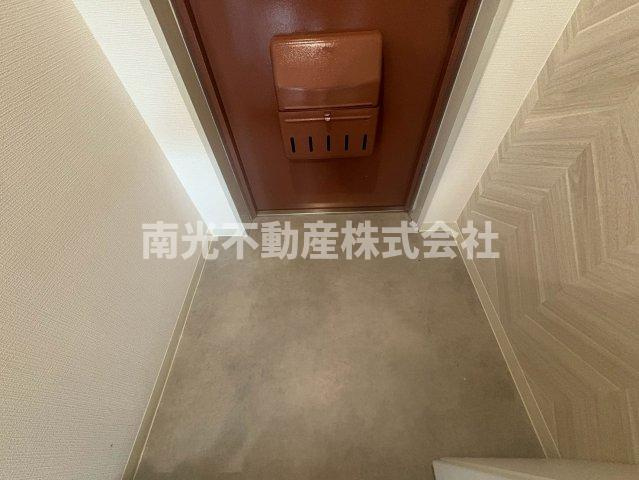 サーティ西尾の玄関
