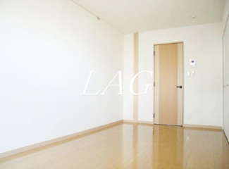 【寝室】 | ＫＩＨＡＣＨＩ　ＲＥＳＩＤＥＮＣＥ | 室内です。