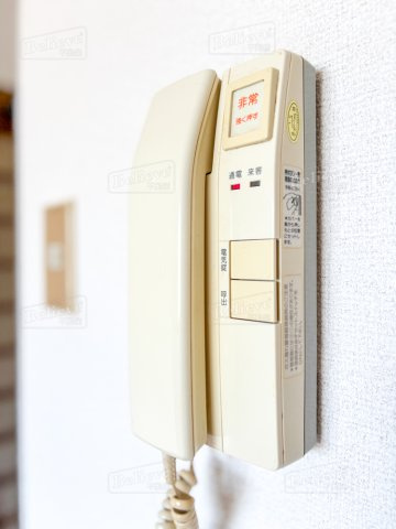 PLEAST荘島のセキュリティ|インターホン付きです★