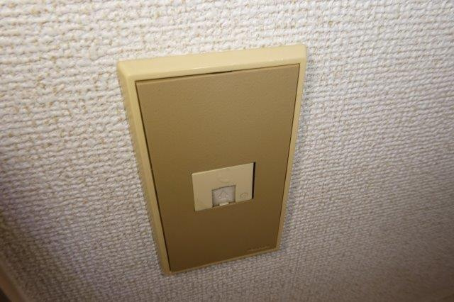 エルディム笹沖の設備|電話モジュラー