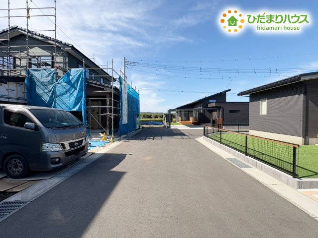 常陸大宮市石沢第3　新築戸建　3号棟の前面道路含む現地写真|周辺商業施設・教育施設充実♪
