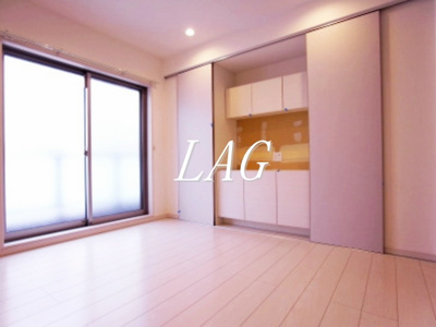 【居間・リビング】 | リブリ・外苑東四谷HOUSE | 洋室のお部屋です。