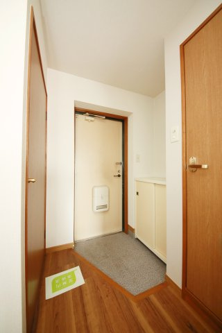 プロビデンス青山の玄関