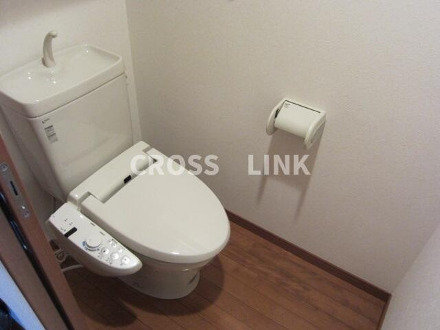 【トイレ】 | イルマーレ博多  | 同マンション別号室の画像です。