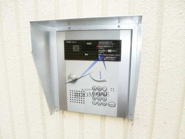 シモンズⅡのセキュリティ|オートロックです。
