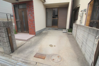 【駐車場】 | 服部本町貸家