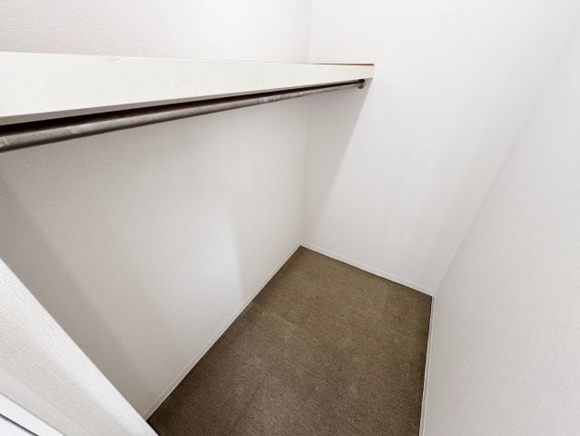 西貸家の収納