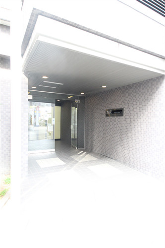 【エントランス】 | KDXレジデンス難波南