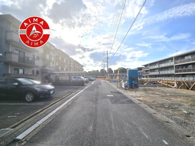 太宰府市吉松2丁目第4-5棟（4号棟）の外観|前面道路含む現地の写真です。
