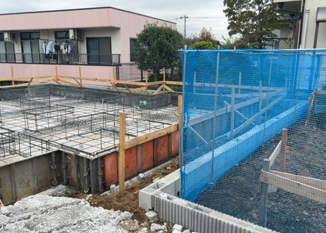 【外観】 | 物件の詳細については、現地を見てわかること以外に、役所や法務局などで調べないとわからないことがあります。そのため、現地に行く場合は、もしこの物件を買ったらどのような生活ができるかをイメージしましょう。