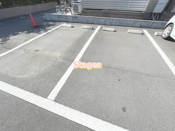 アンクレットの駐車場