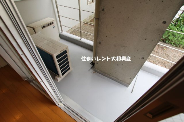 OZ-COURTのバルコニー